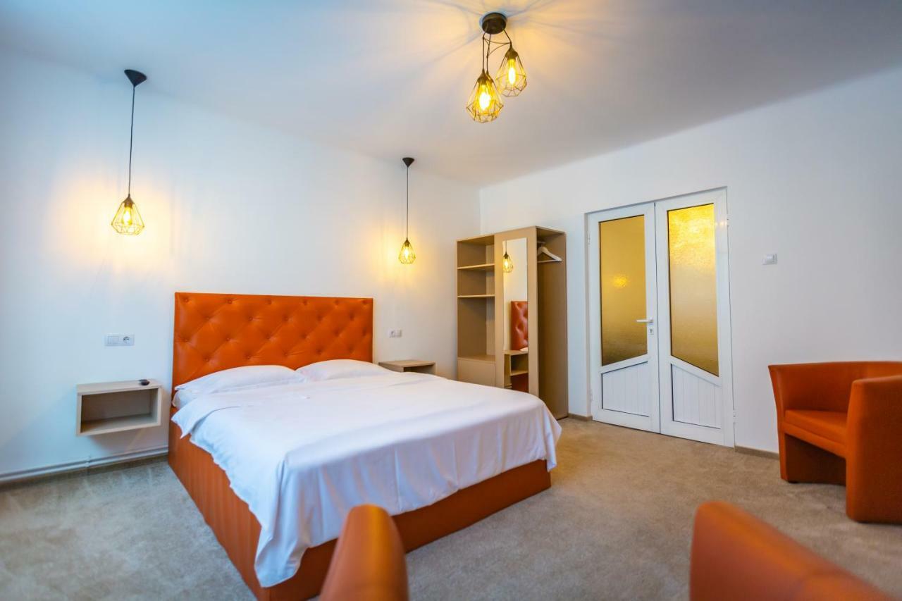 Central Apartment 布拉索夫 外观 照片